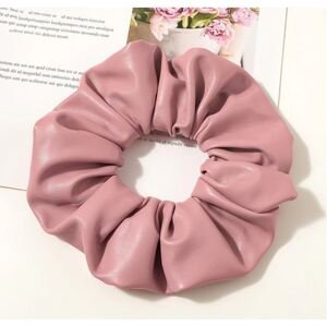Girly Ružová koženková scrunchie HB29/PINK